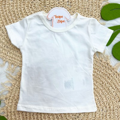 Jardineira Zebra Ferrugem e Camiseta Off 